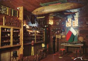 Intérieur du Pavillon de Madagascar