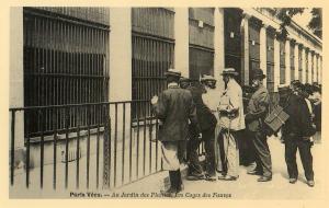 Les Cages des Fauves